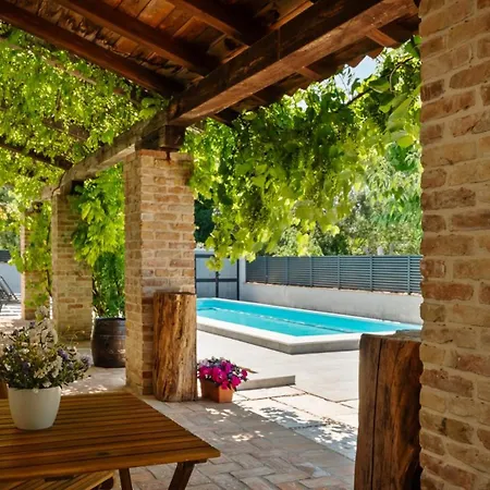 Villa Old House Grota By Guide *